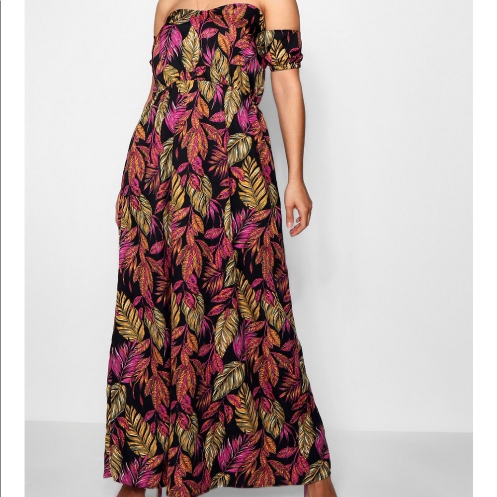 NEVER WORN!! boohoo off the shoulder palm maxi